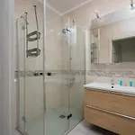 Apartamento Krakowska Comfort By Bookinghost